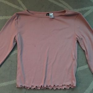 Divide Cropped Long Sleeve w/ Frilly Detailing